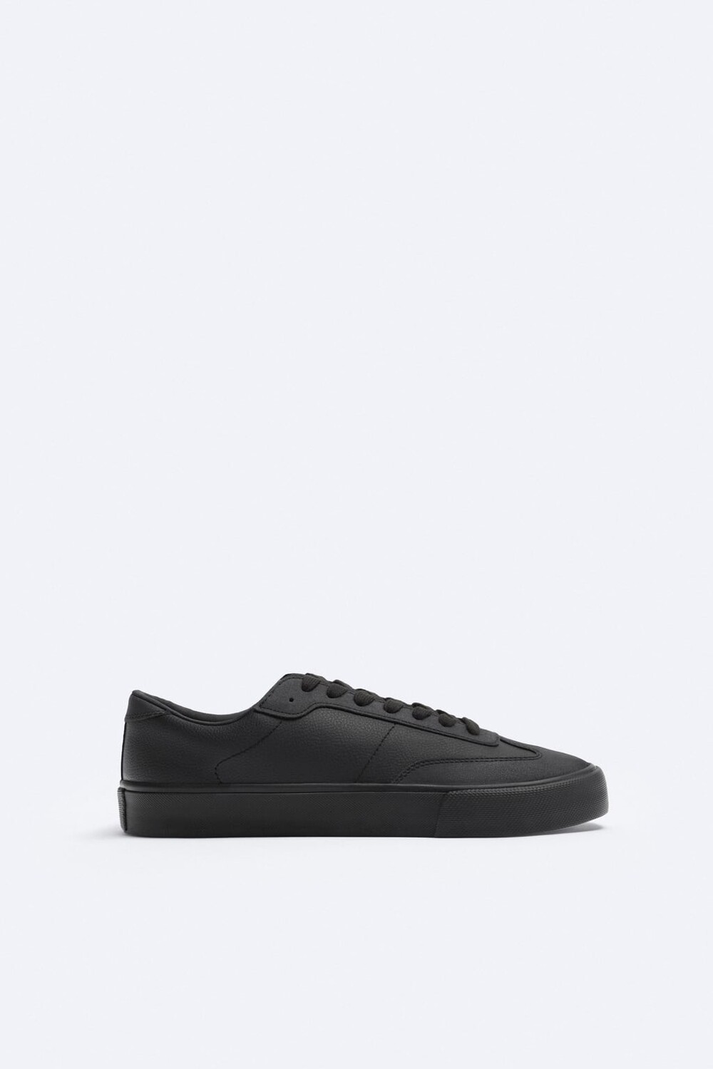 

Контрастные кроссовки ZARA, черный