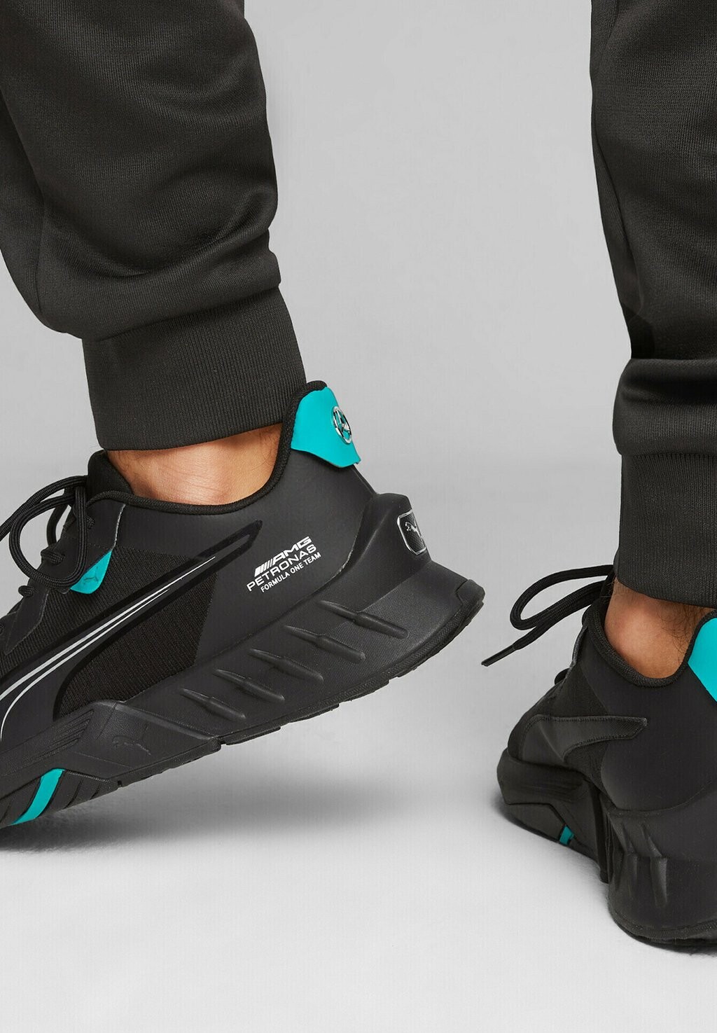 

Низкие кроссовки Puma