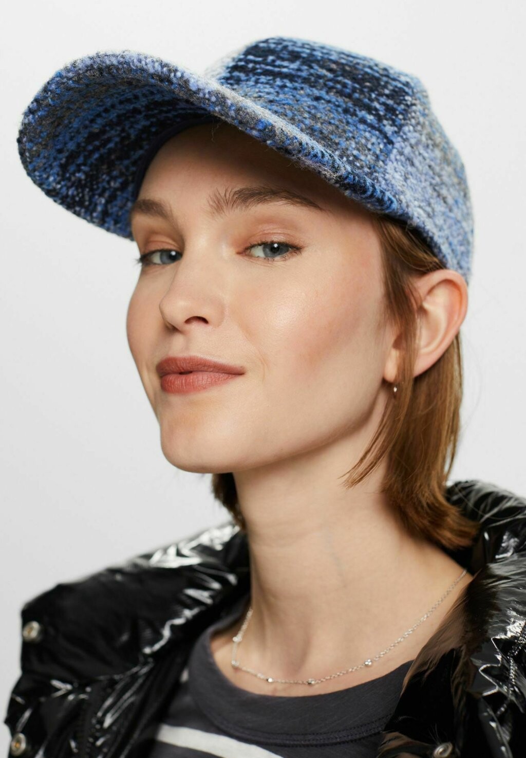 

Кепка Esprit, синяя