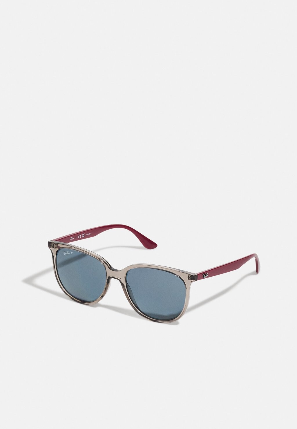

Солнцезащитные очки Ray-Ban