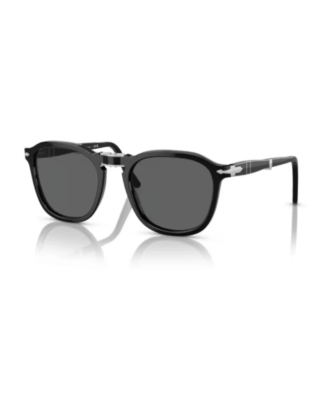 

Коллекция стильных солнцезащитных очков Persol, черный