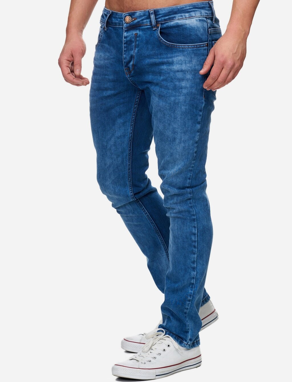 

Джинсы прямого кроя Tazzio