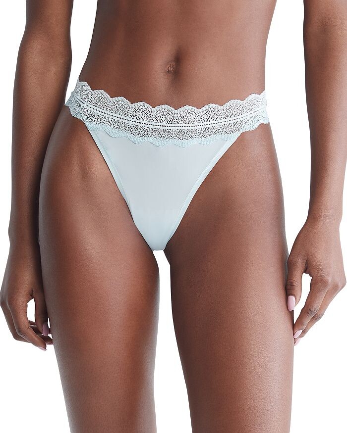

Стринги с кружевной отделкой Calvin Klein