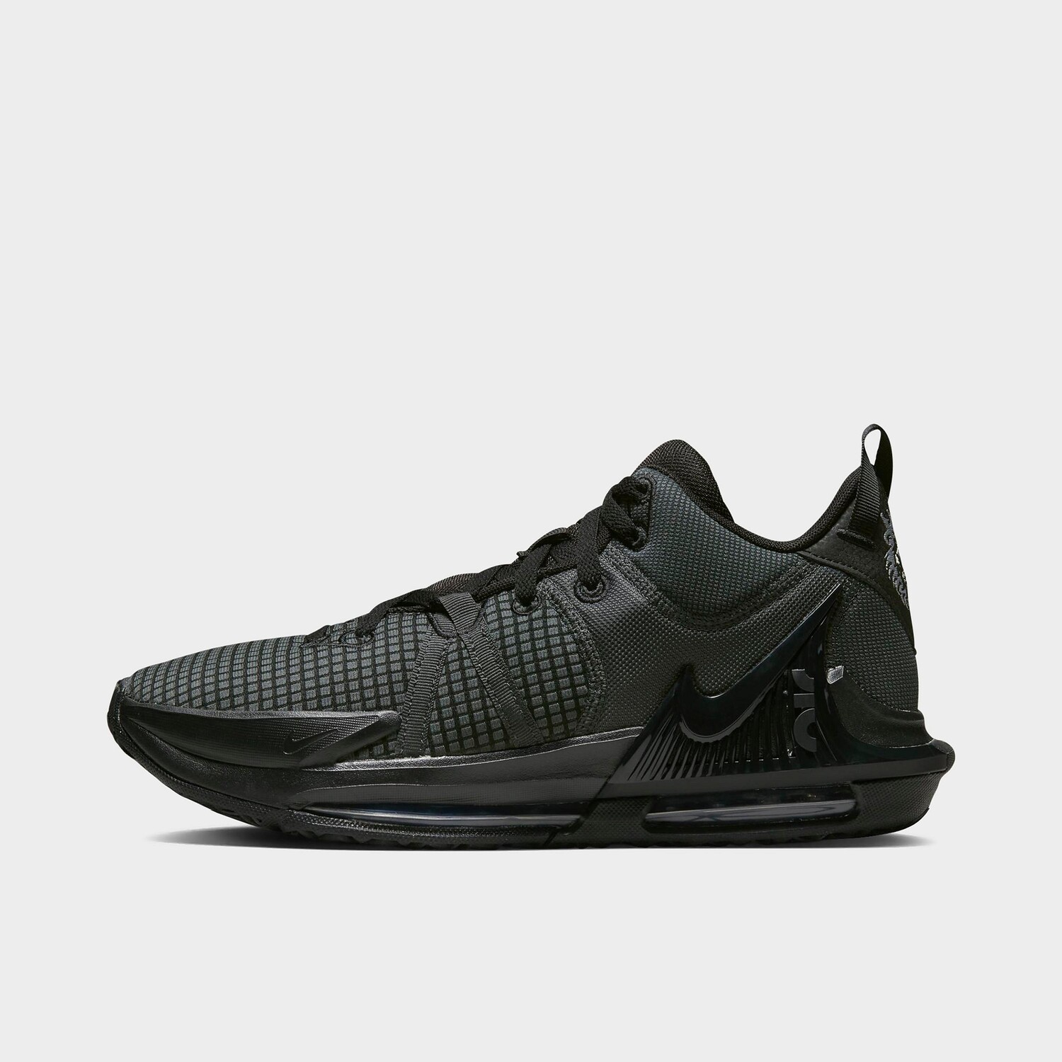 

Баскетбольные кроссовки Nike LeBron Witness 7, черный