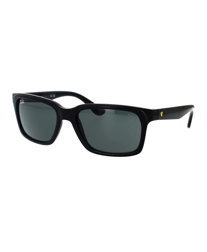 

Солнцезащитные очки Ferrari RB4393M Ray-Ban, черный