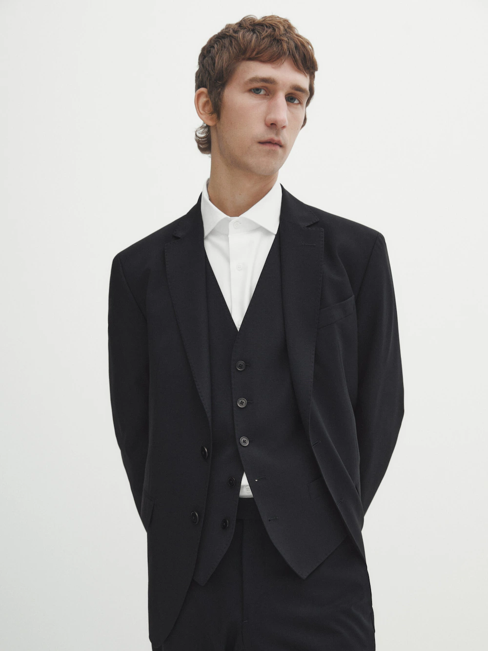 

Жилет из шерсти bi-stretch Massimo Dutti, синий