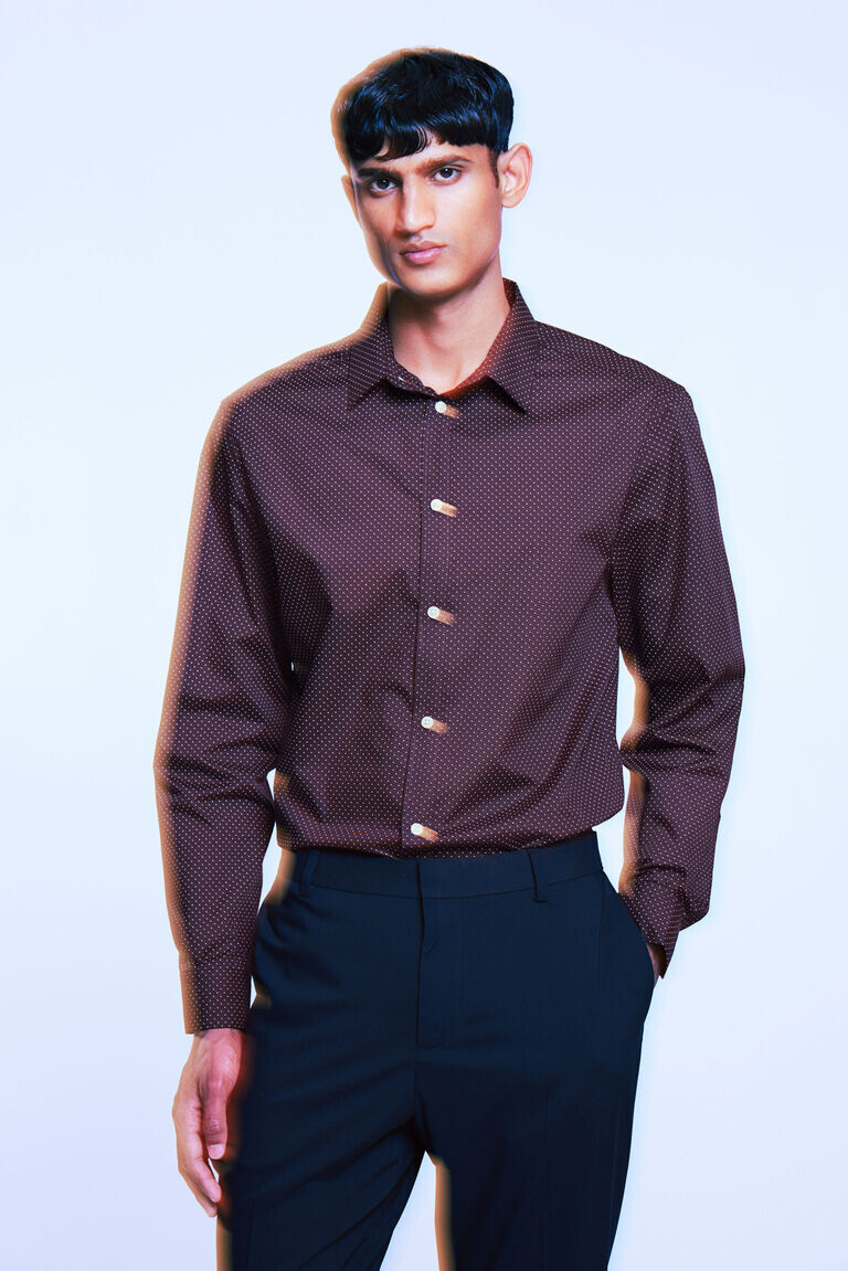 

Рубашка slim fit, которую легко гладить H&M, коричневый