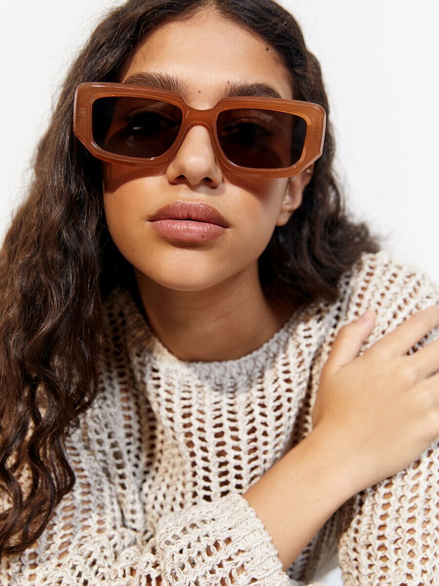 

Солнцезащитные очки Pull&Bear, бежевый