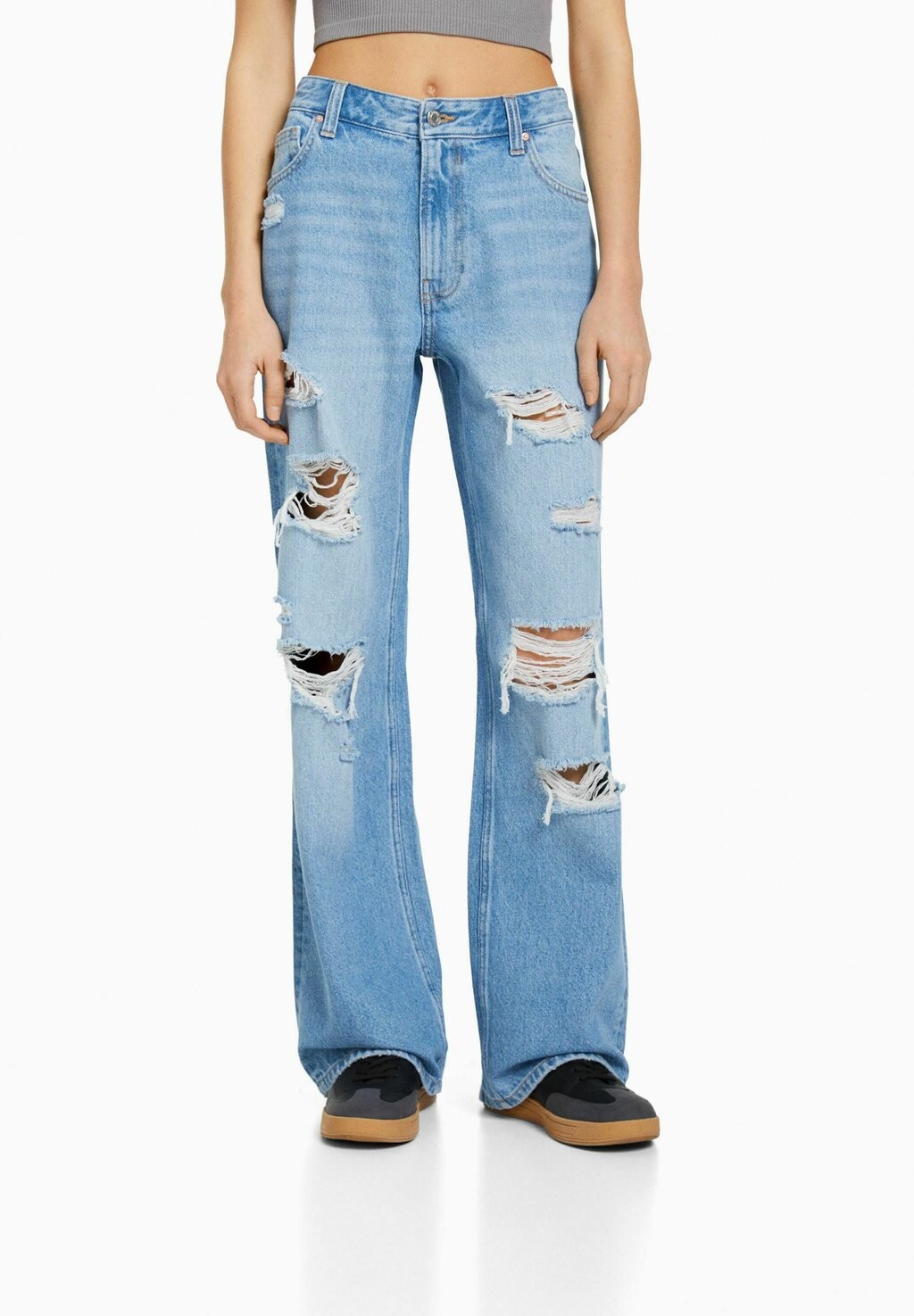 

Расклешенные джинсы Bershka