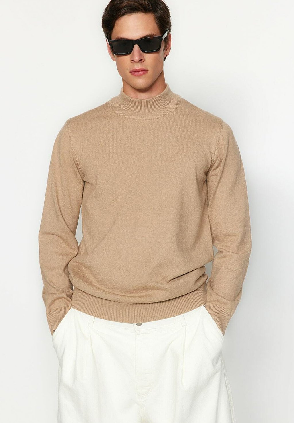 Вязаный свитер Trendyol, цвет camel