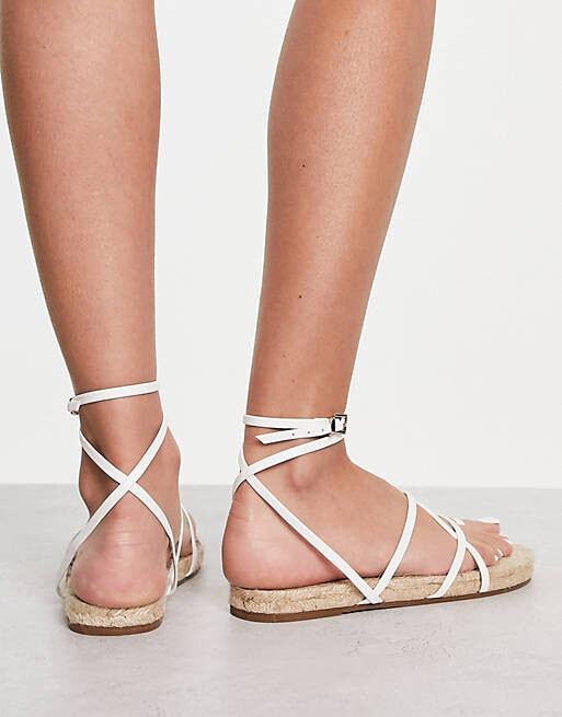 

Белые эспадрильи с петлями на мыске ASOS DESIGN Jamila