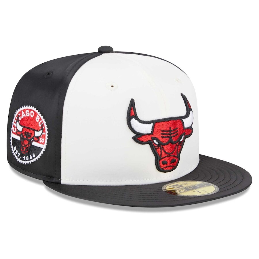 

Бейсболка New Era Chicago Bulls, белый