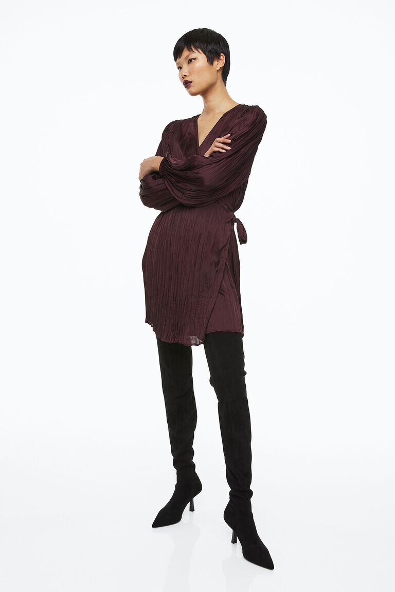 

Платье и объемными рукавами H&M, бургундия