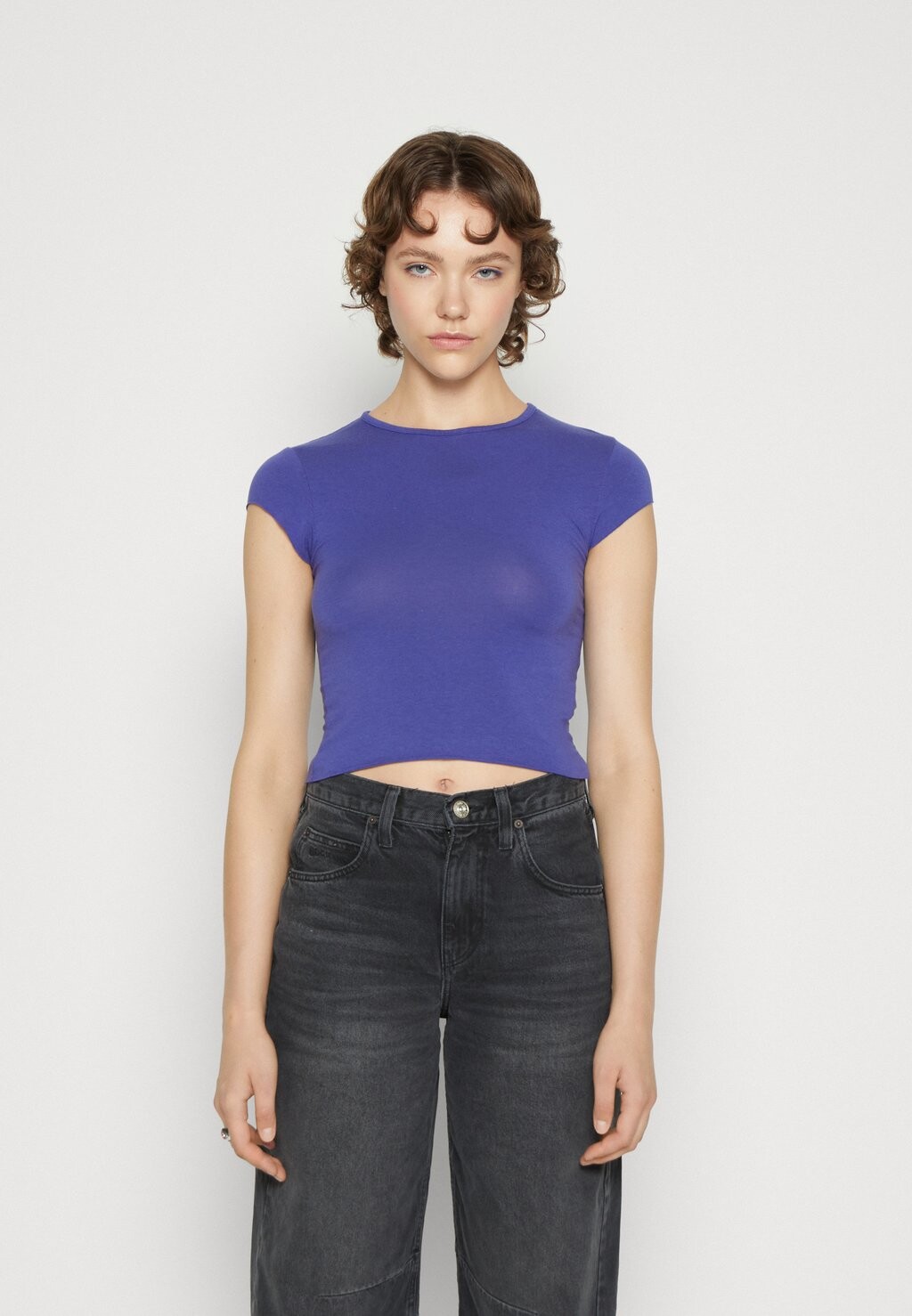 

Базовая футболка SLINKY CAP SLEEVE T BDG Urban Outfitters, синий