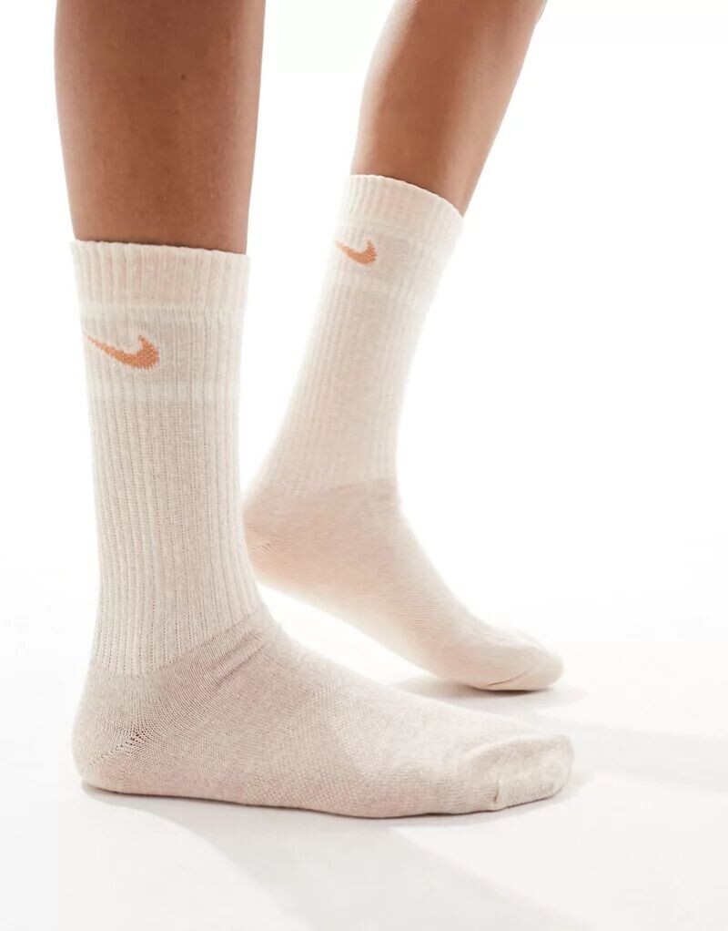 

Набор бежевых носков Nike 1 Essentials