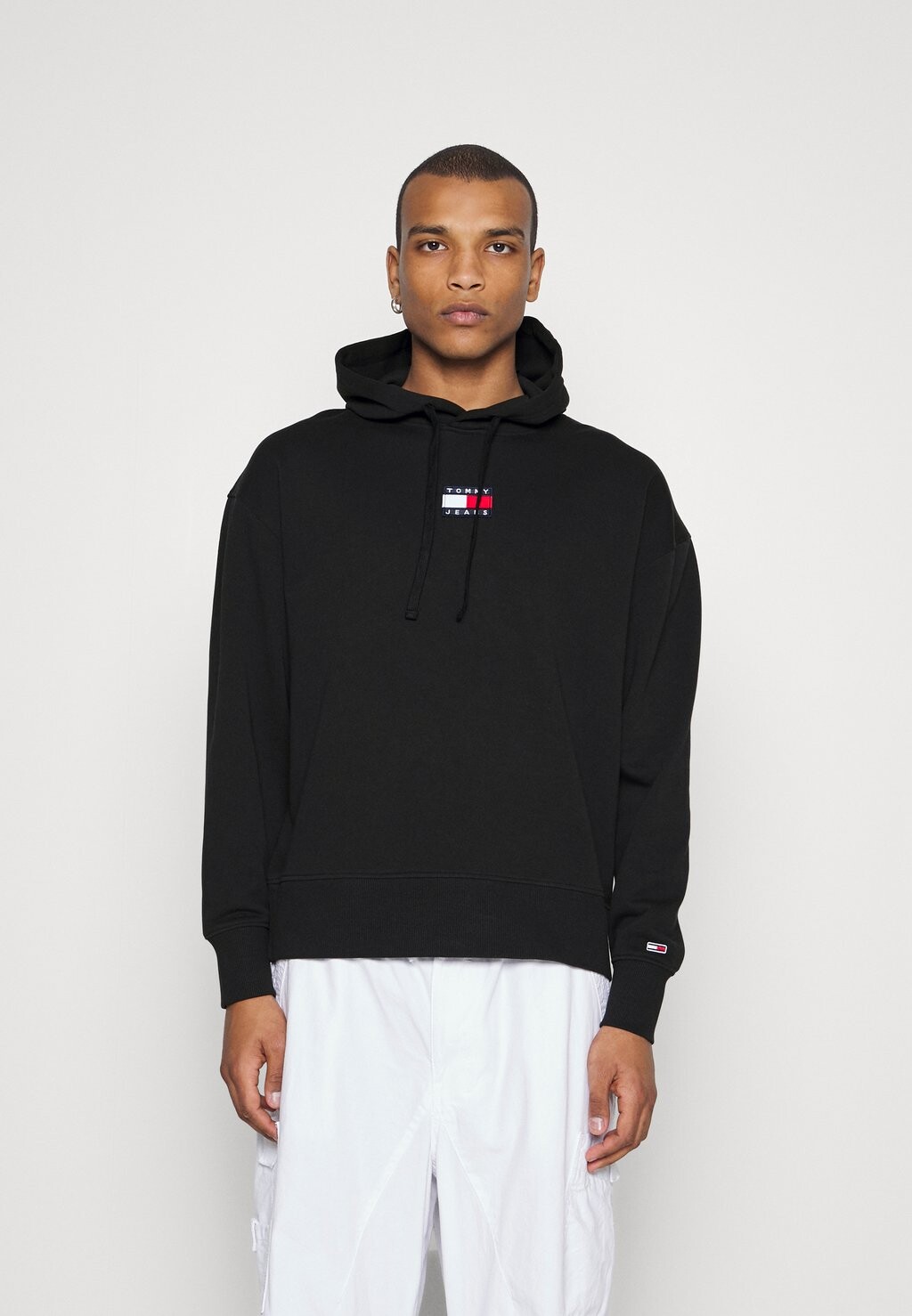 

Худи Tommy Jeans