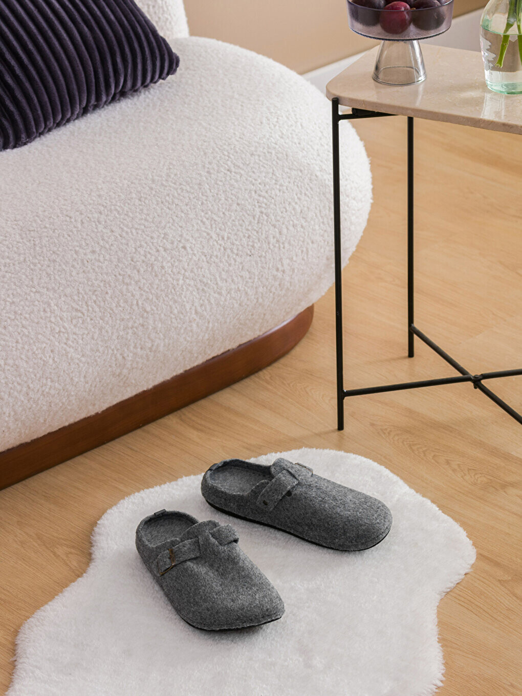 

Мужские домашние тапочки с пряжками LCW HOME