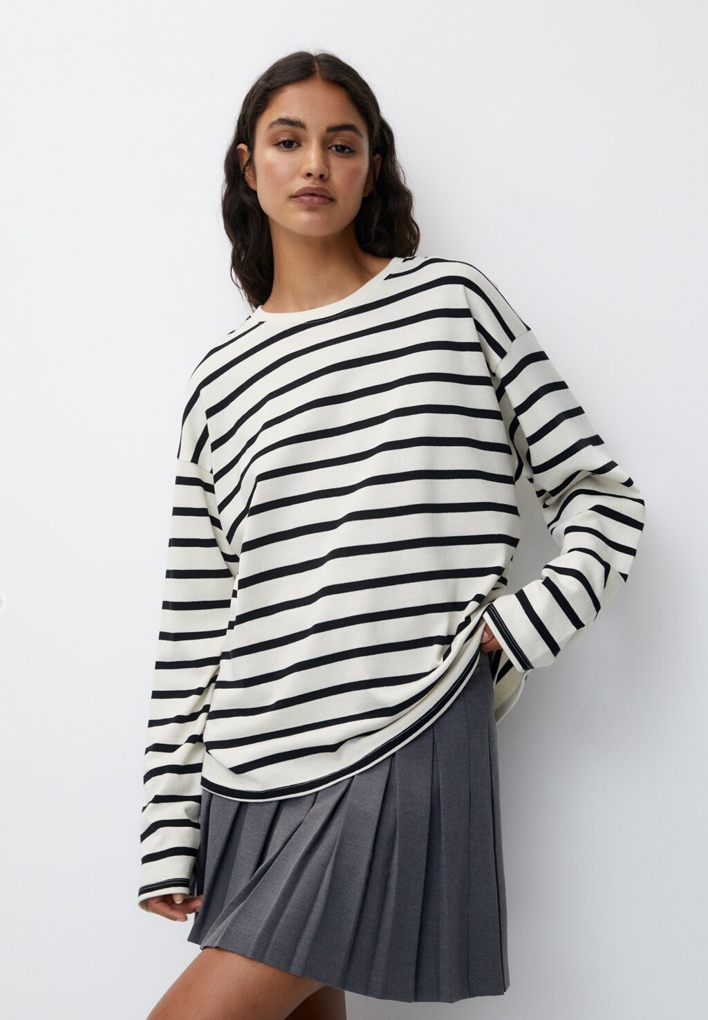 

Футболка с длинным рукавом Basic Stripe PULL&BEAR, белый