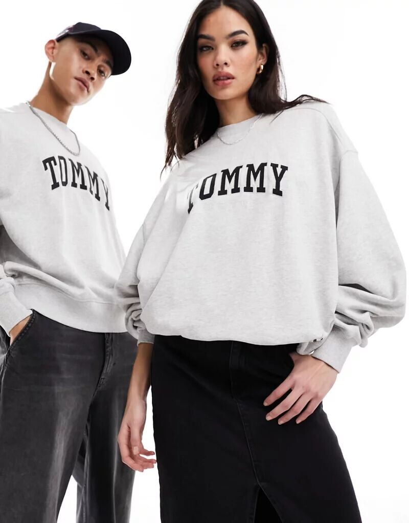 

Серая толстовка унисекс с логотипом колледжа Tommy Jeans, Серый