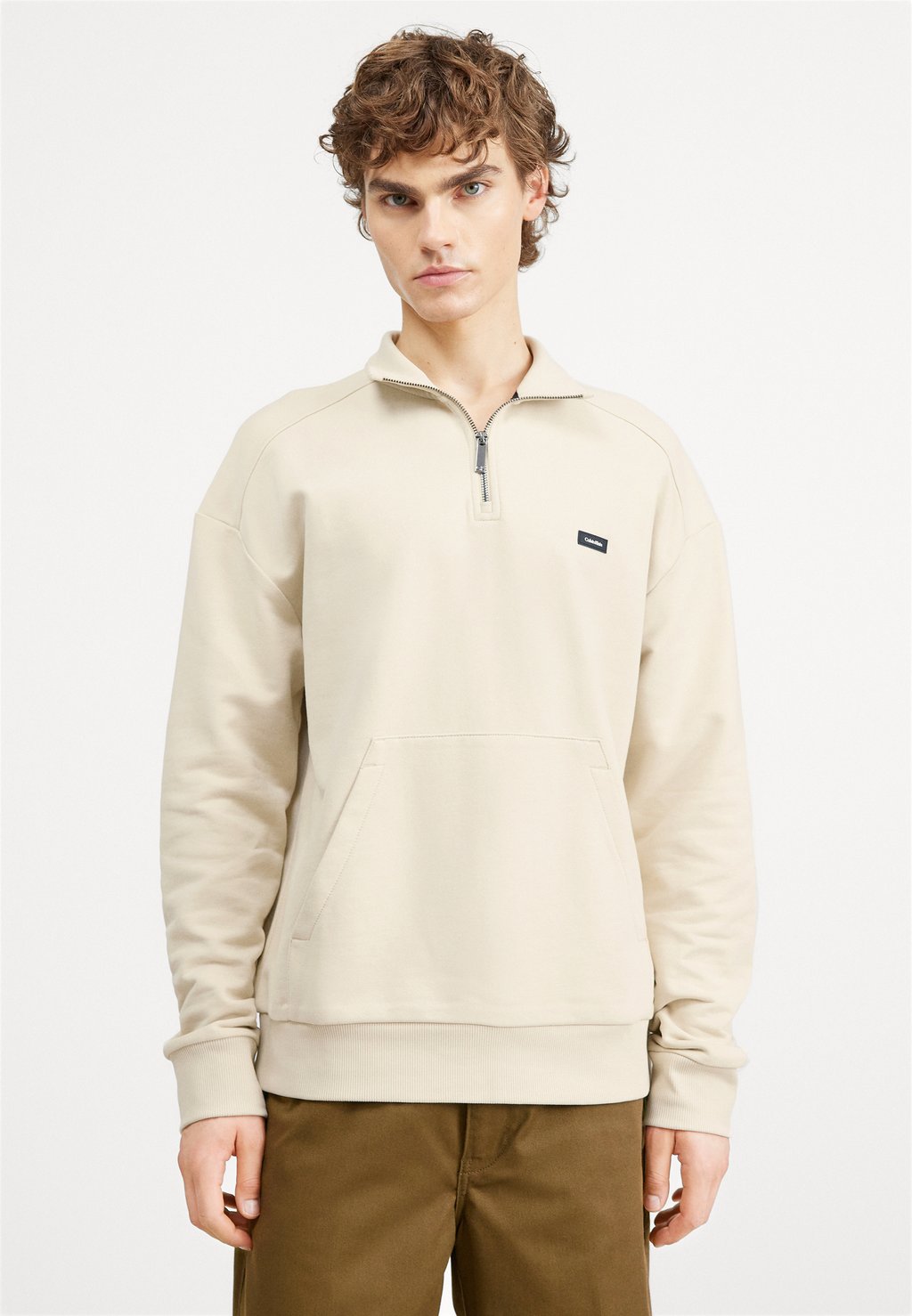 

Толстовка Calvin Klein COMFORT QUARTER ZIP, цвет fog