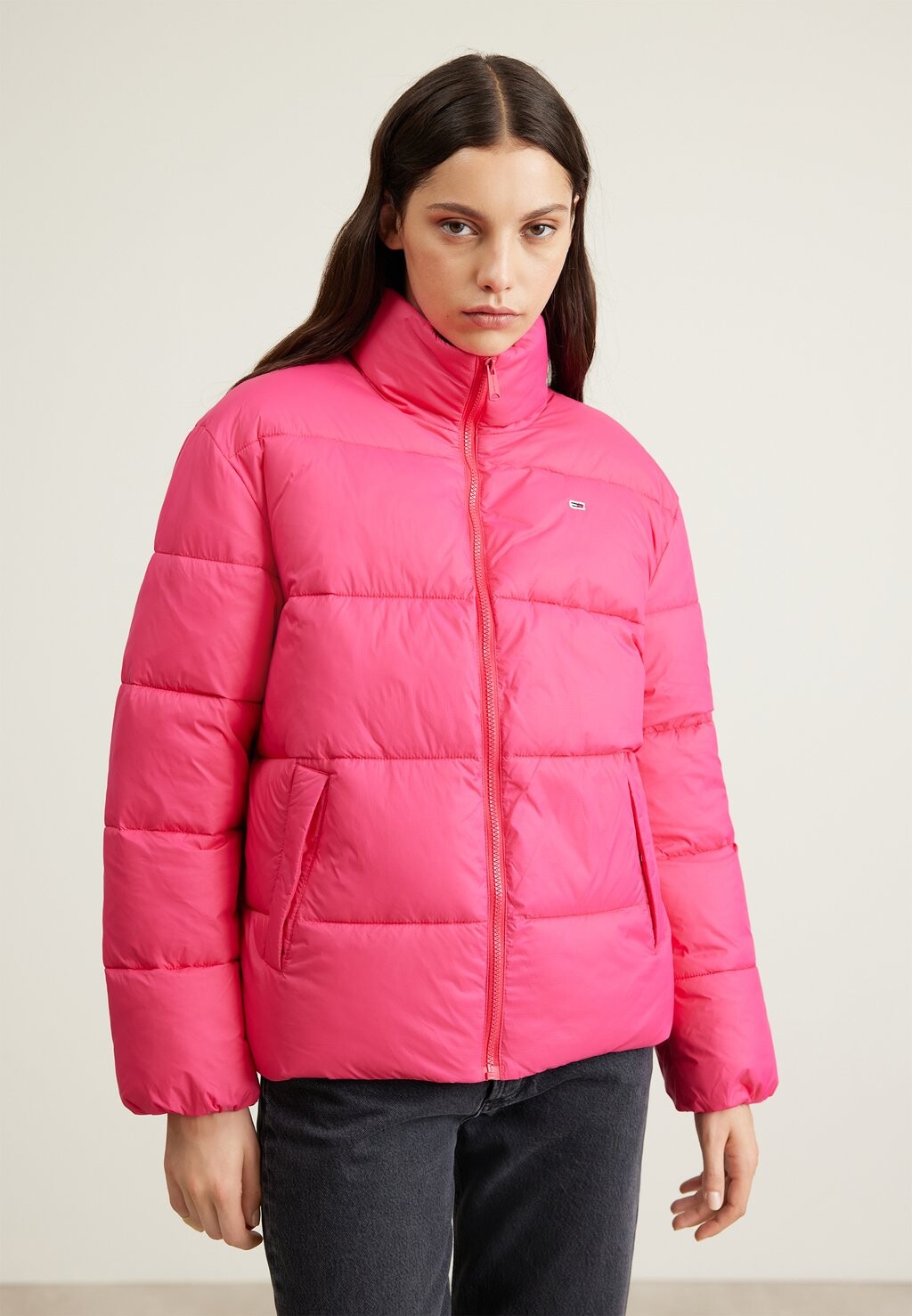 

Зимняя куртка Tommy Jeans