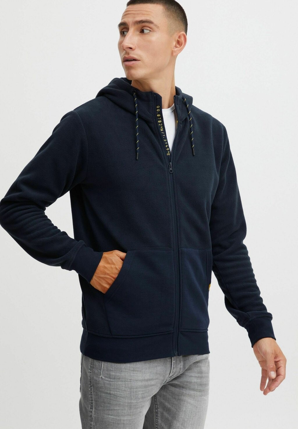

Толстовка на молнии INDICODE JEANS, темно-синий