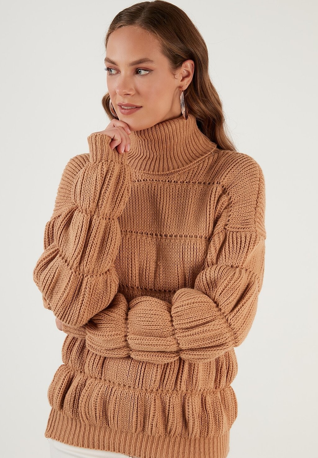 

Свитер LELA