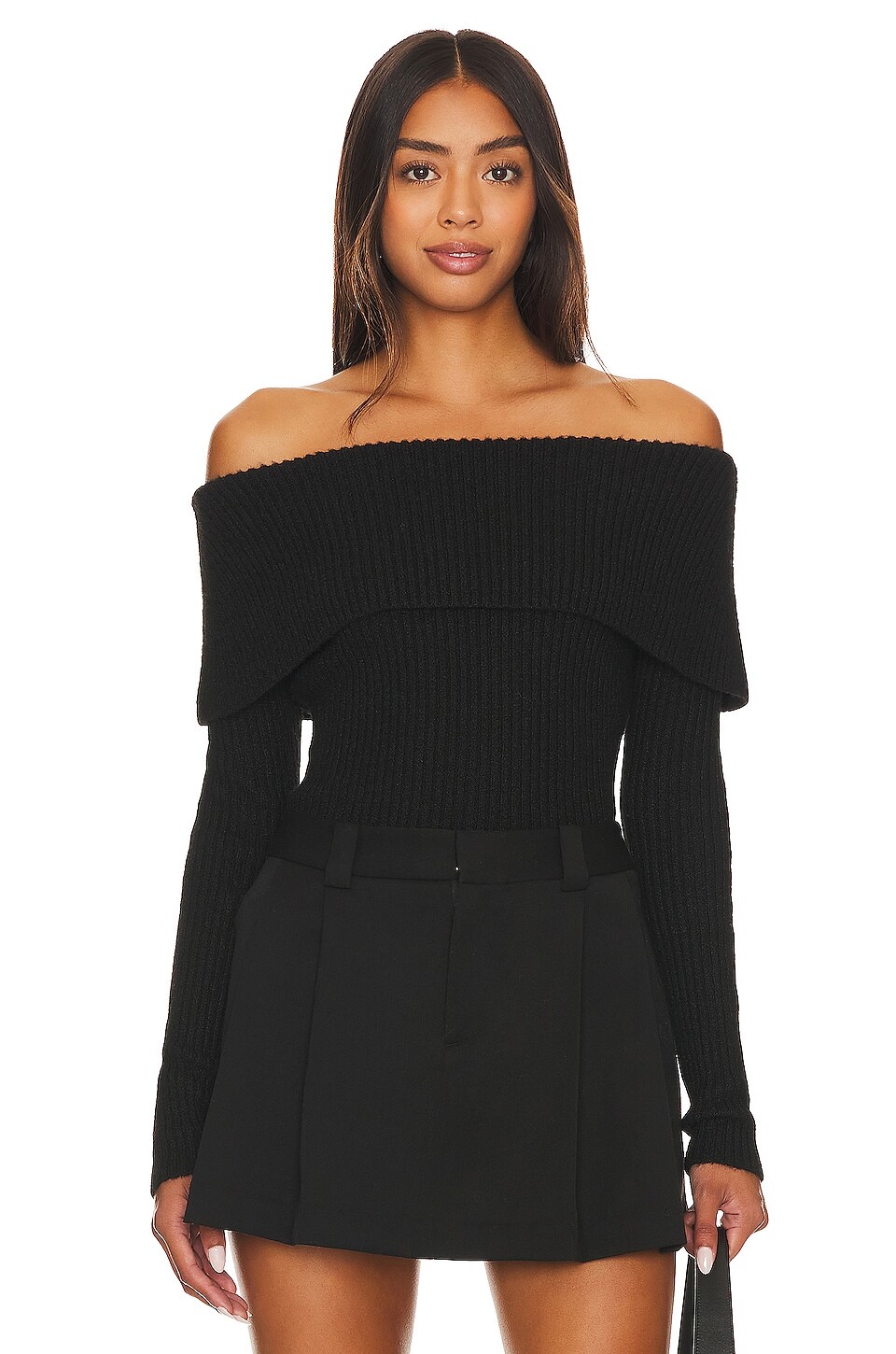 

Свитер Central Park West Gwyneth Off-shoulder, черный