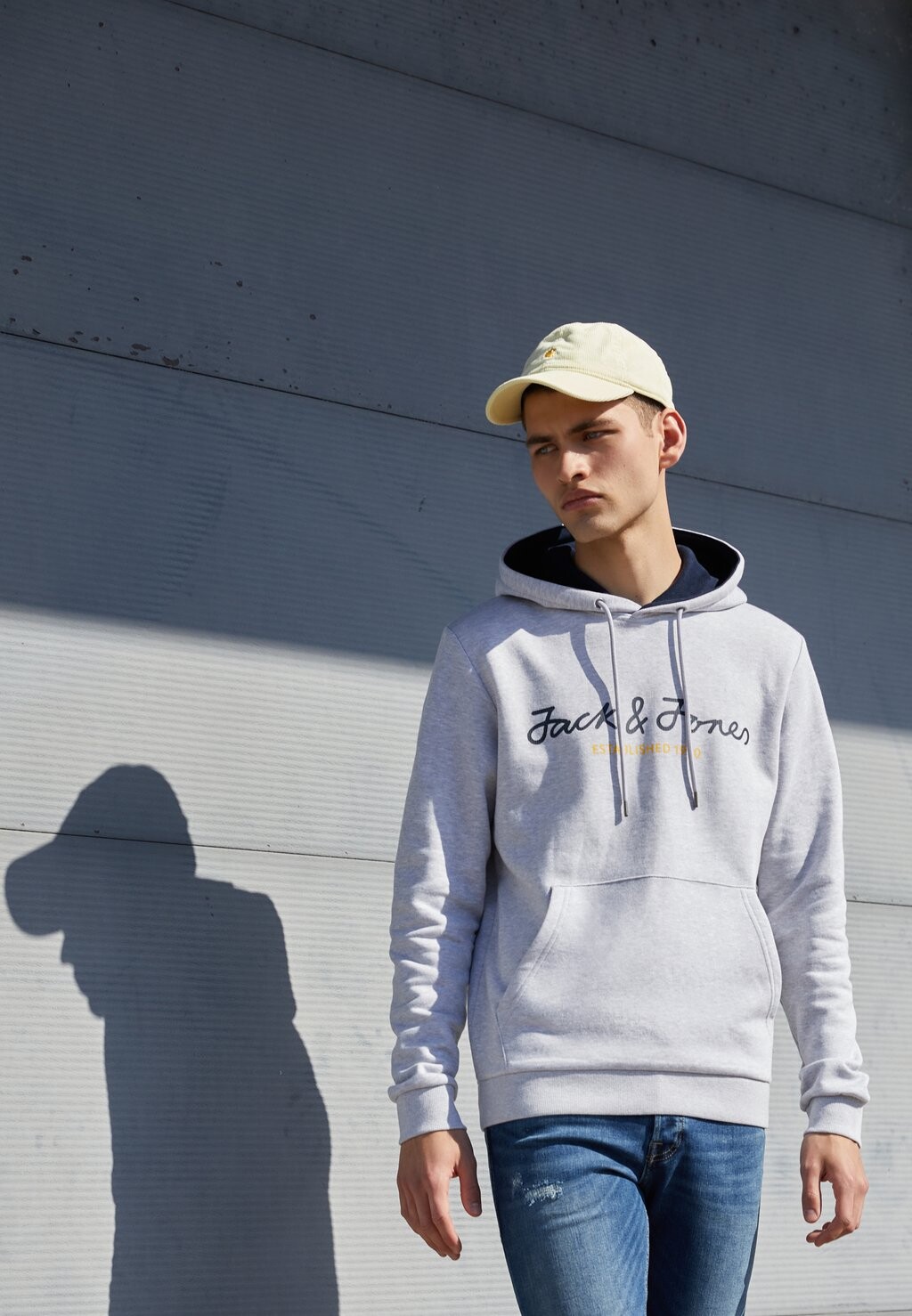 

Худи Jack & Jones, светло-серый