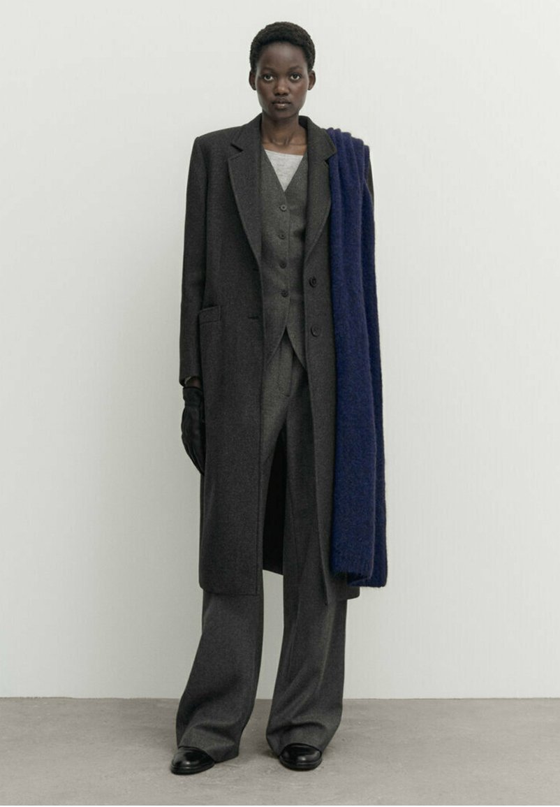 Пальто классическое TWO-BUTTON BLEND , цвет grey Massimo Dutti