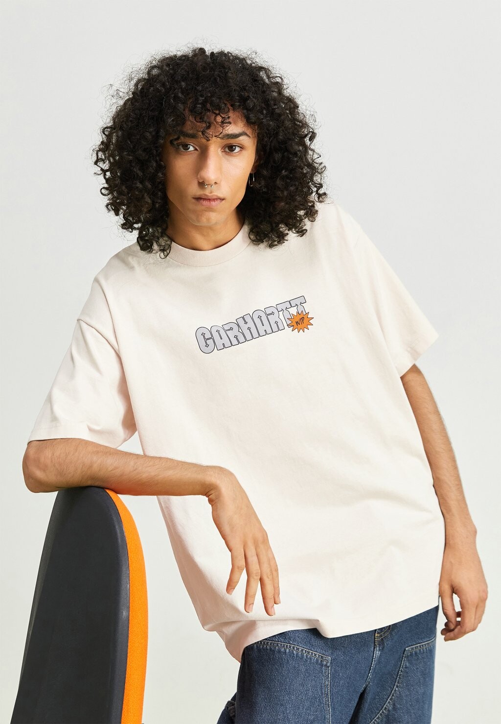 

Футболка с принтом Arrow Script Carhartt WIP, цвет salt stone washed