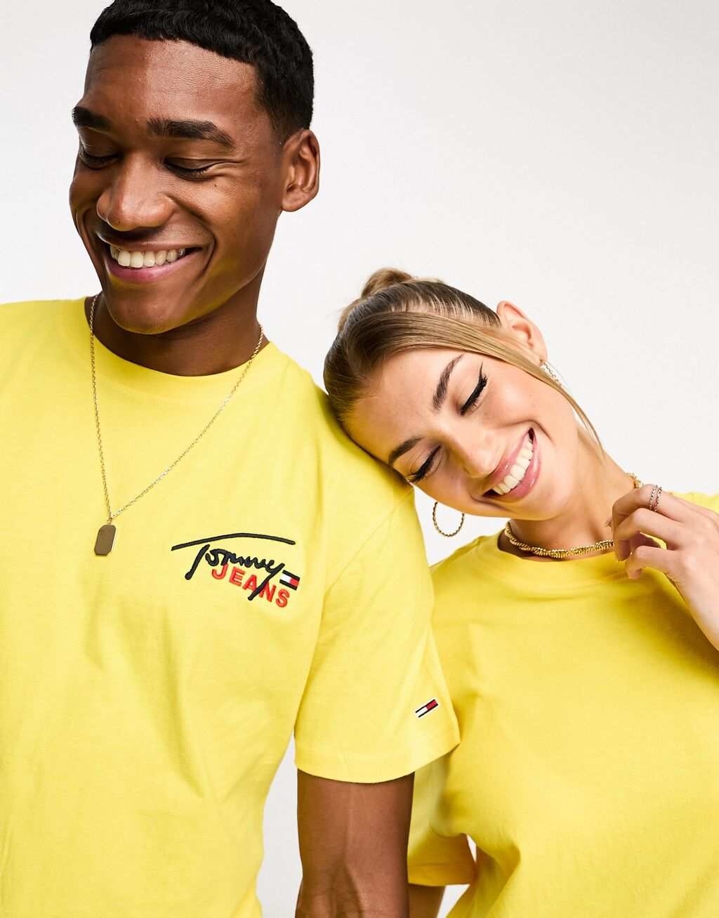 

Желтая классическая футболка унисекс с фирменным логотипом Tommy Jeans, Желтый