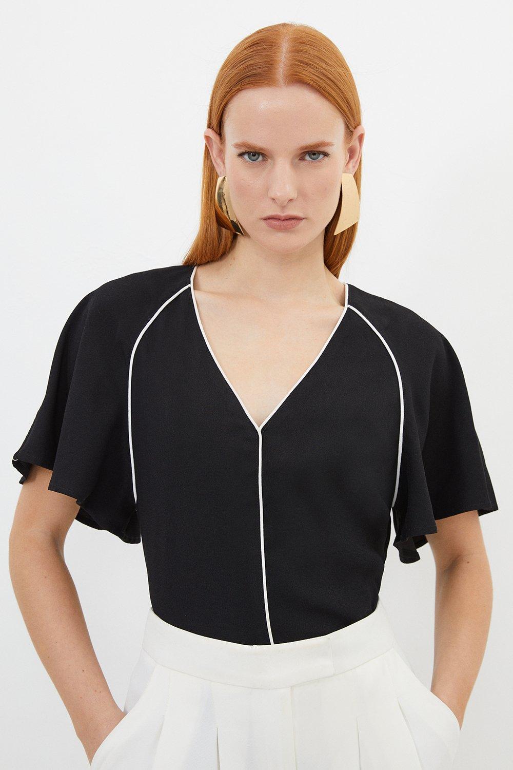 Блузка из креповой ткани с рукавами «летучая мышь» и атласной спинкой с контрастной окантовкой Karen Millen, черный