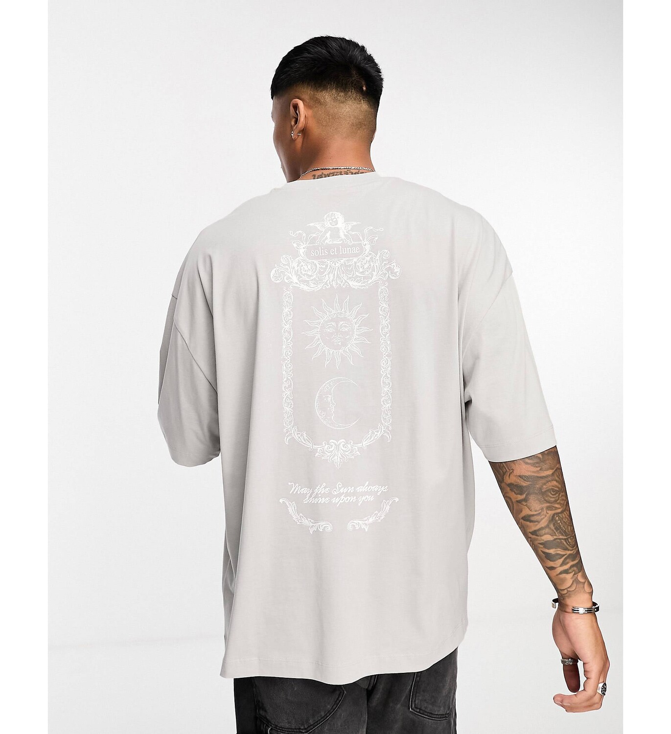 

Серая оверсайз-футболка с небесным принтом на спине ASOS DESIGN, Серый