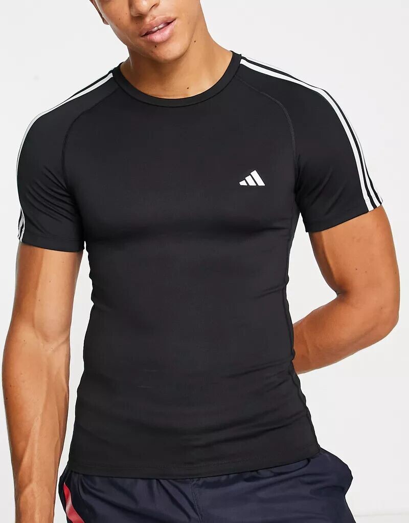 

Черная футболка с 3 полосками adidas Training Tech Fit adidas performance