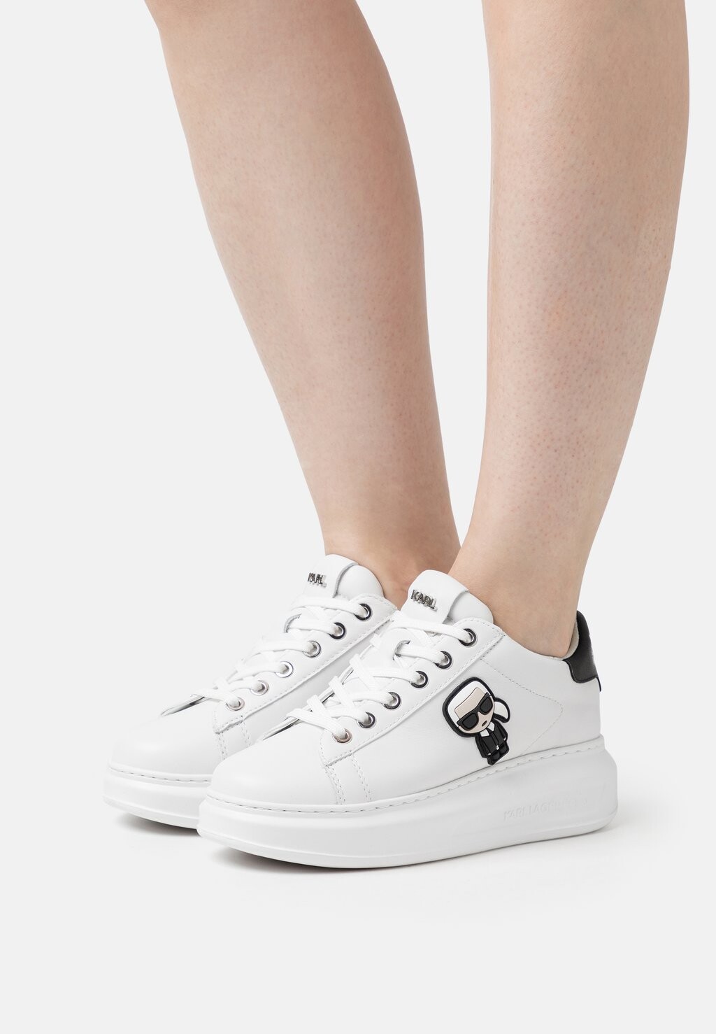 

Кроссовки KARL LAGERFELD, белый