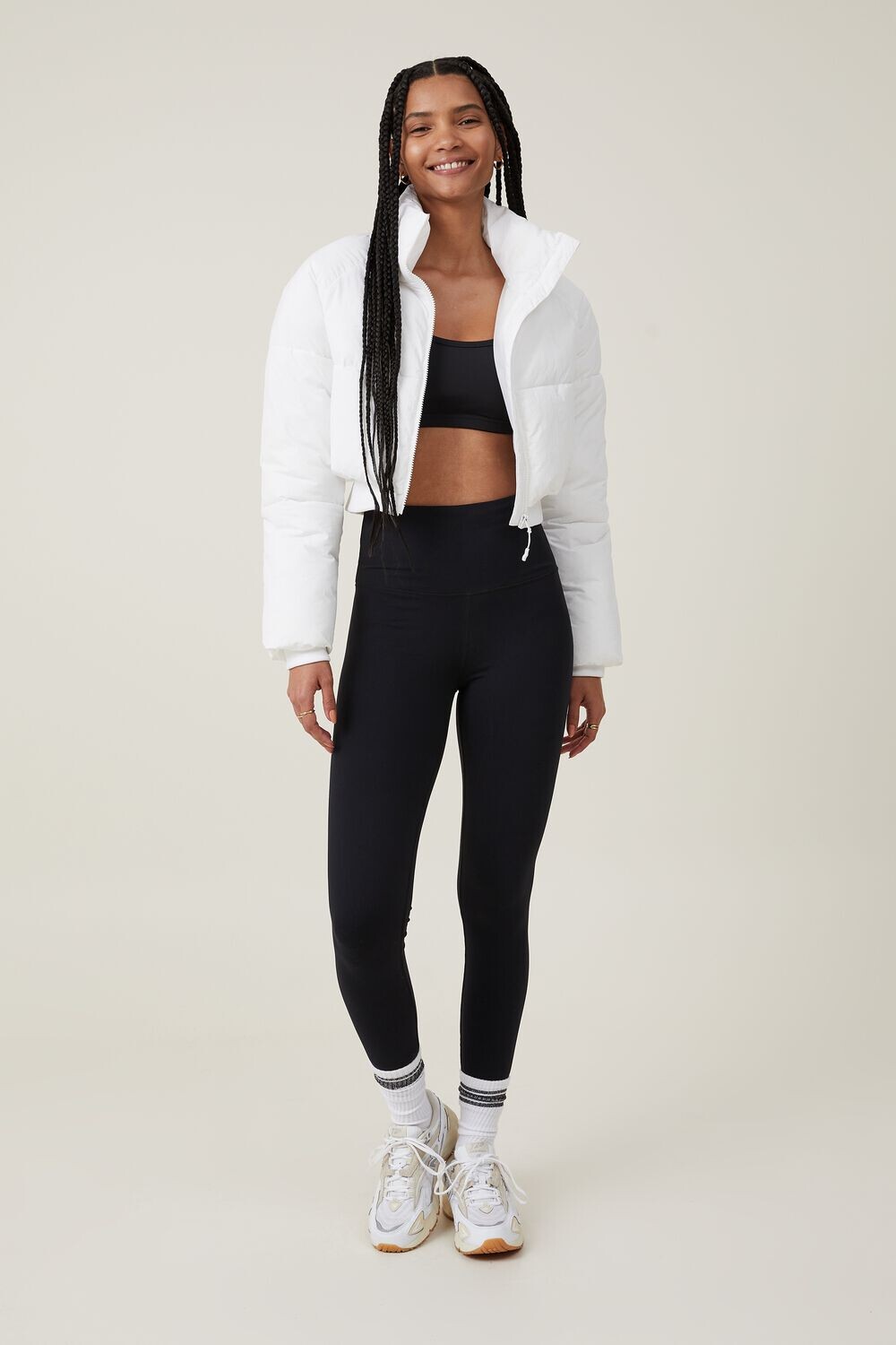 

Укороченный пуховик из переработанных материалов 2.0 Cotton On Body
