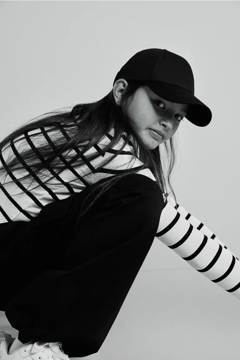 

Парашютные штаны H&M, черный