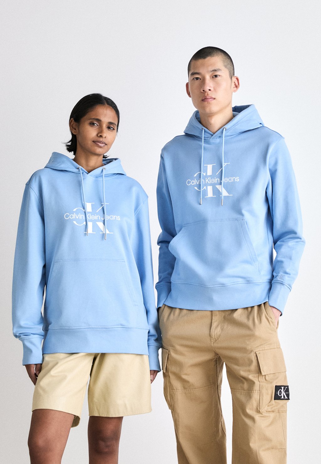 

Толстовка DISRUPTED OUTLINE MONOLOGO HOODY UNISEX Calvin Klein Jeans, цвет dusk blue