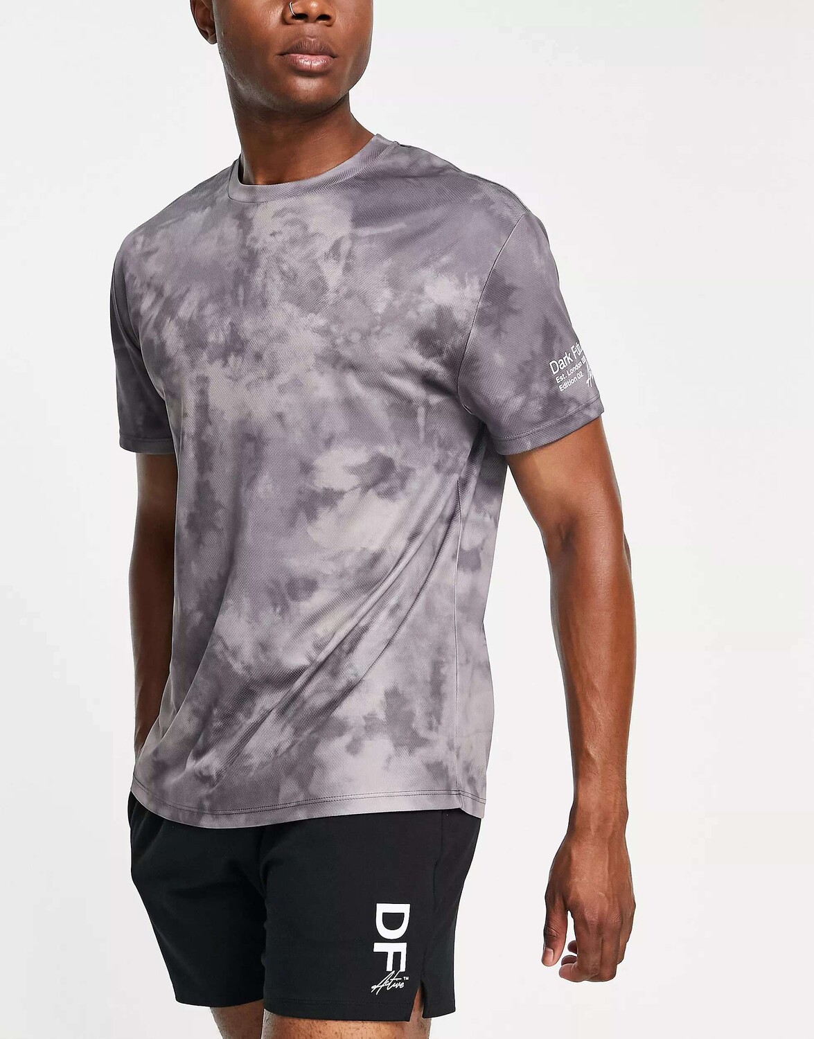 

Непринужденная тренировочная футболка ASOS