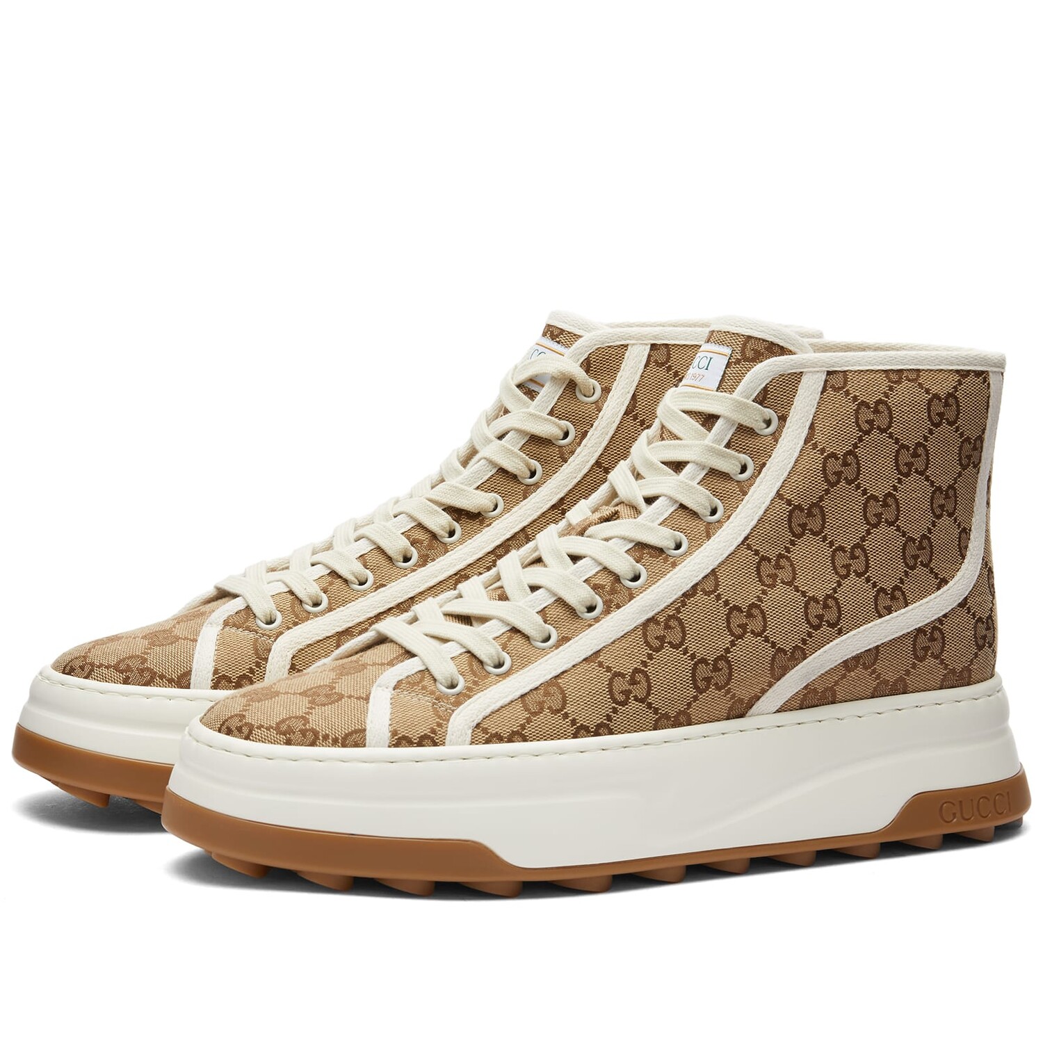 цена Кроссовки Gucci Tennis Treck High Gg Jacquard, бежевый