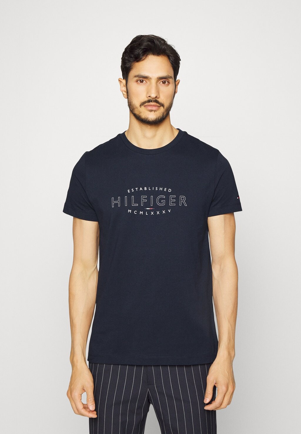 

Футболка с принтом Tommy Hilfiger, темно-синий