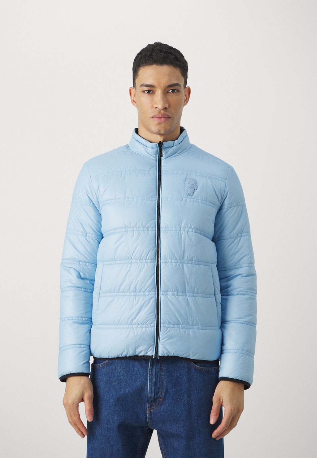 

Куртка KARL LAGERFELD БЛУЗОН, цвет light blue/black