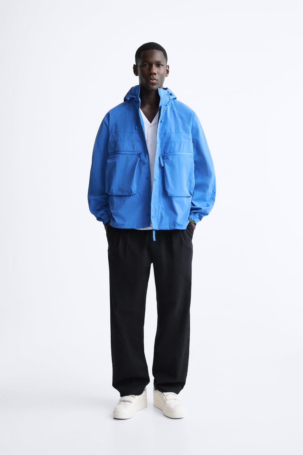 

Техническая куртка с капюшоном ZARA, синий