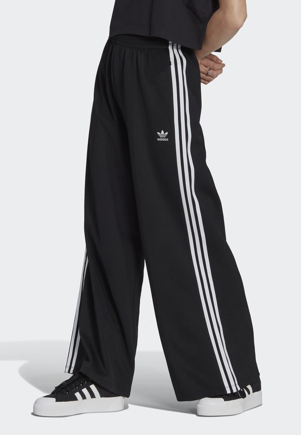 

Спортивные брюки adidas Originals, черный