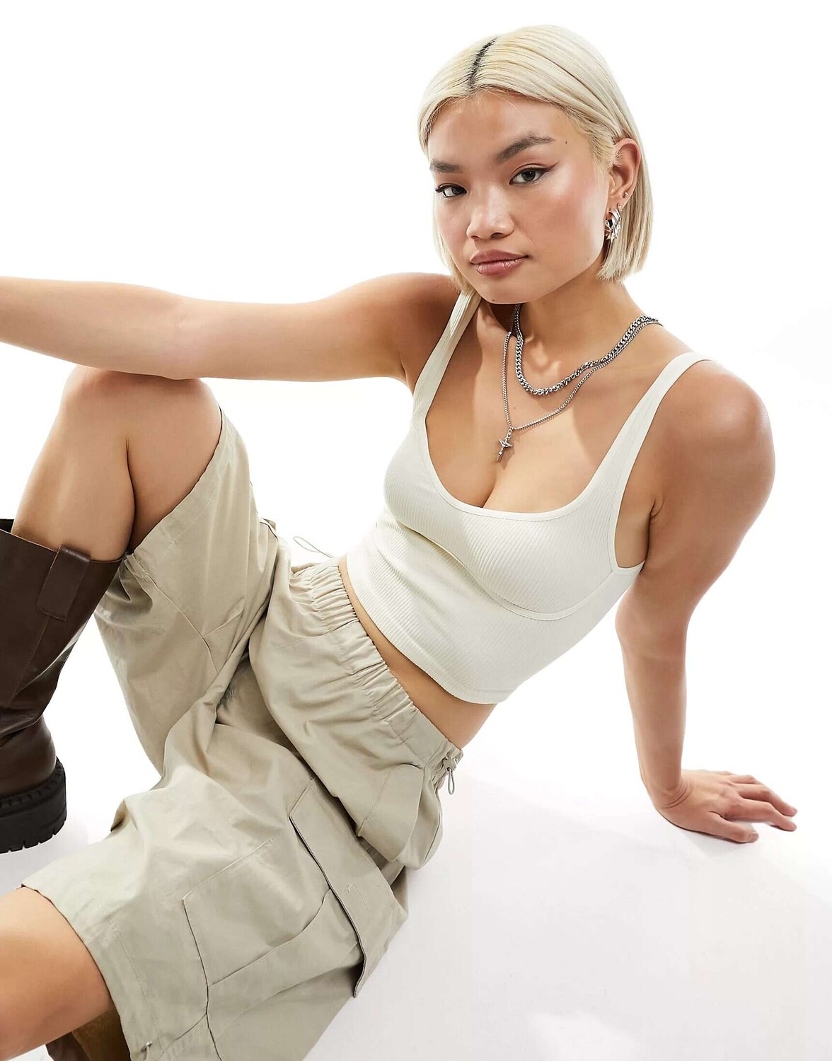 

Бесшовный укороченный топ Free People Meg цвета слоновой кости