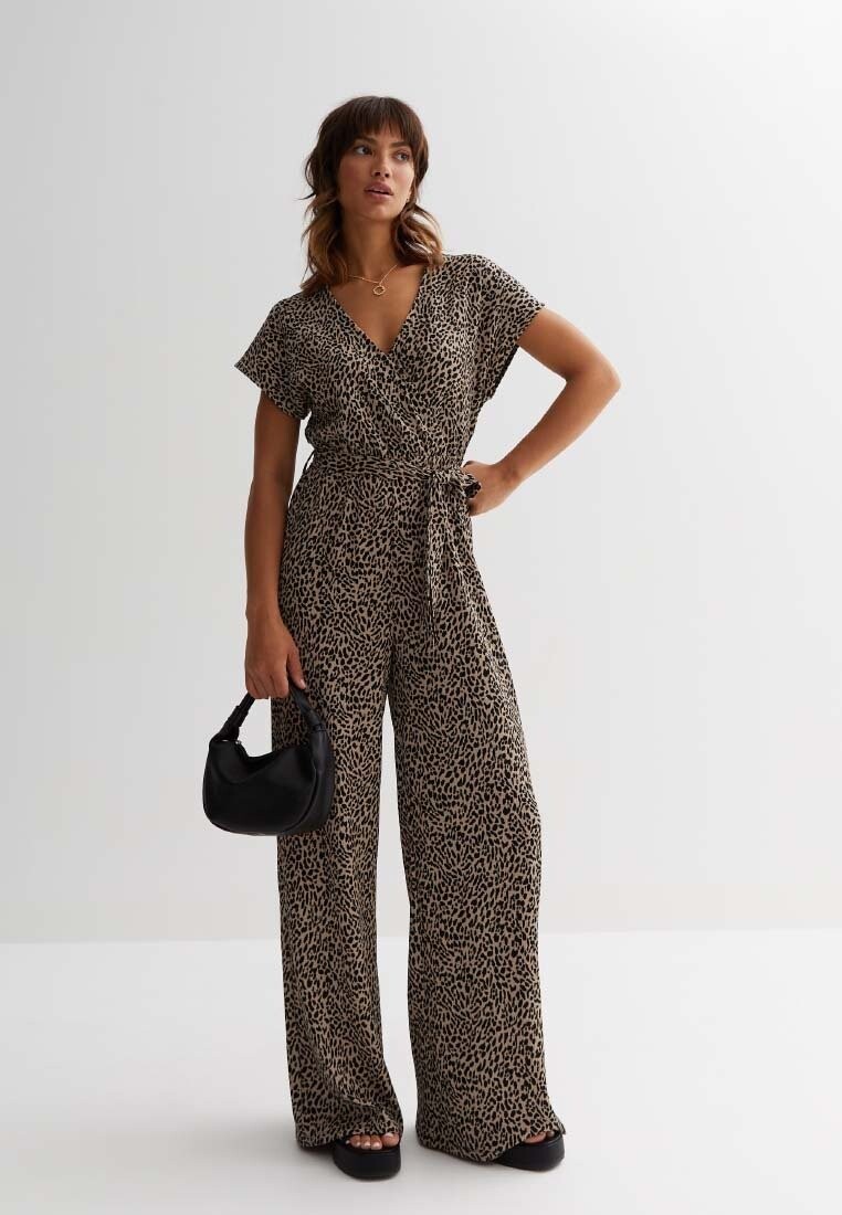

Комбинезон Leopard Print Crinkle Belted New Look