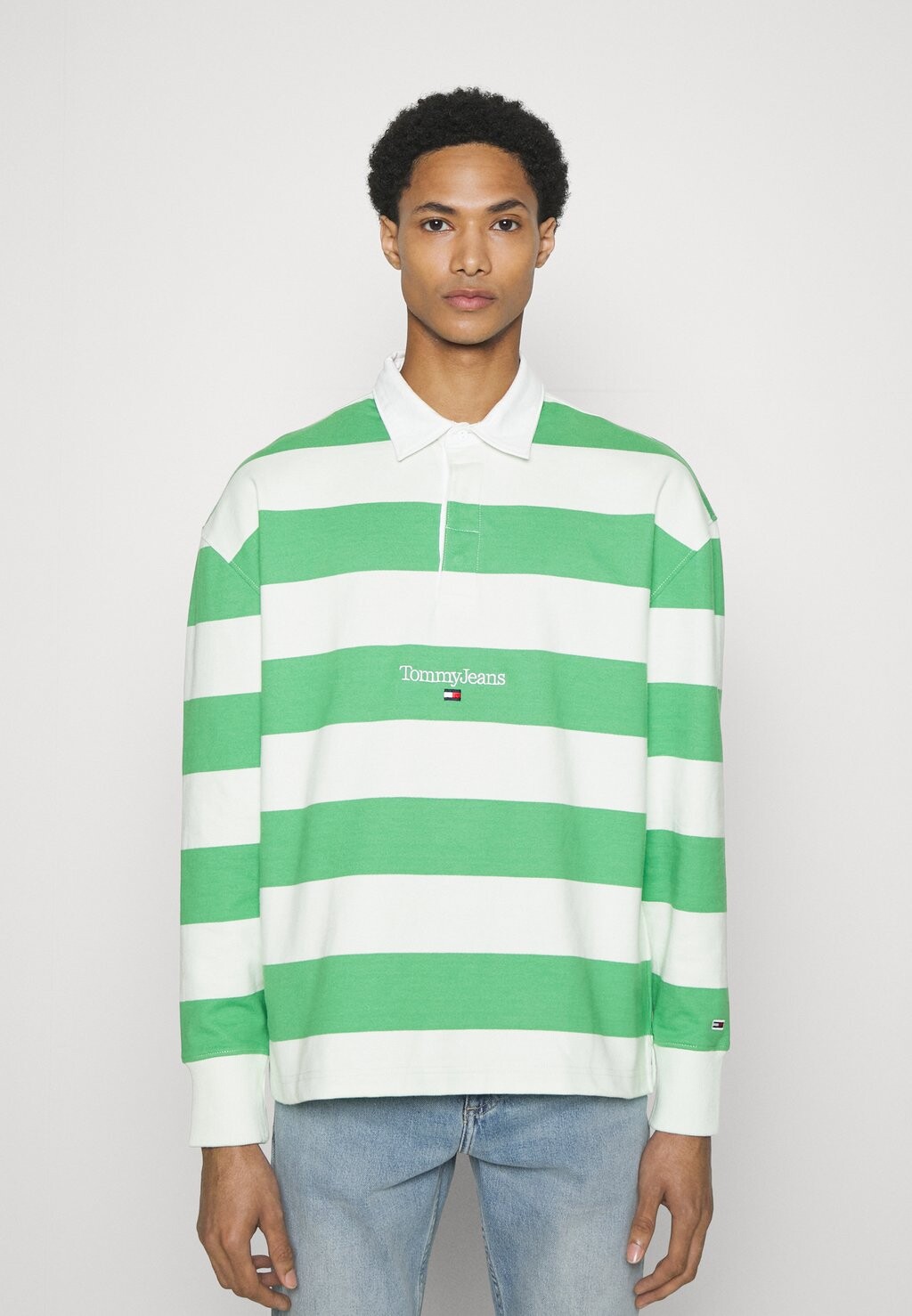 

Толстовка Tommy Jeans