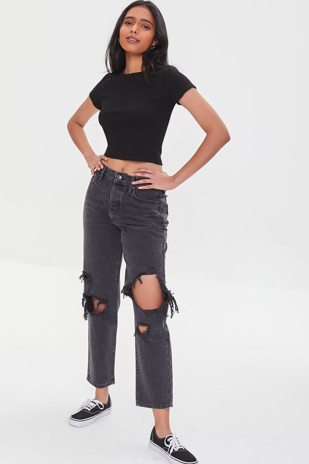 

Джинсы Mom с потертостями из переработанного хлопка Forever 21, черный