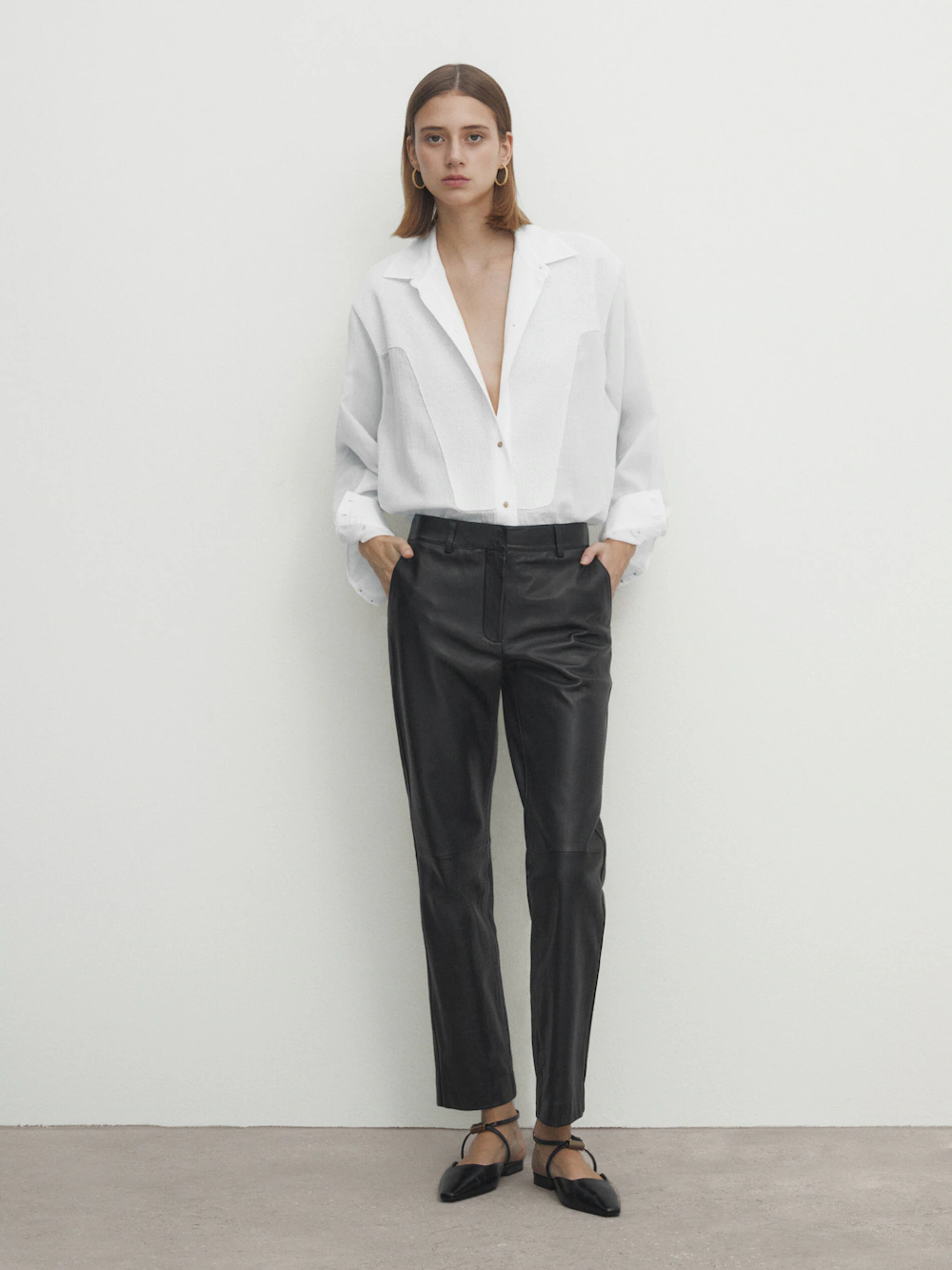 

Брюки чино из кожи наппа Massimo Dutti, черный